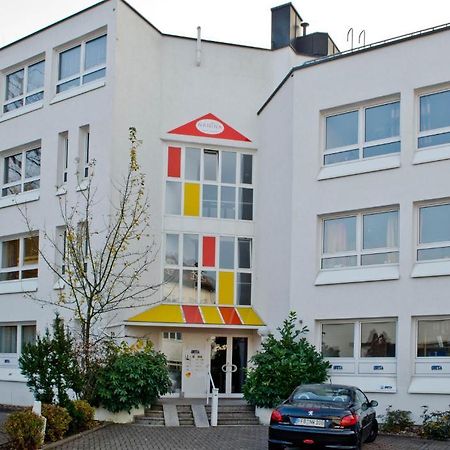 Hostel Nanina Gröbenzell Eksteriør bilde