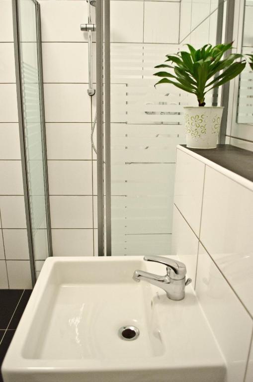 Hostel Nanina Gröbenzell Rom bilde