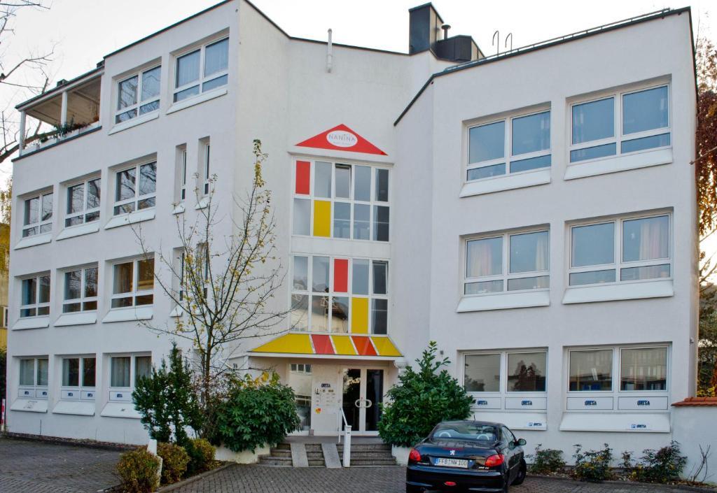 Hostel Nanina Gröbenzell Eksteriør bilde